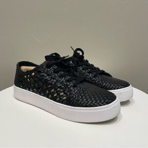Marc Fisher Black Surly Woven Faux Leather Sneakers - Size: 7.5